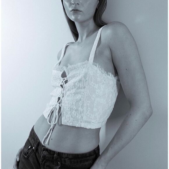 NWOT Zara White Tulle Eyelet Lace Tie Front Crop Top, Size Small - Picture 10 of 15